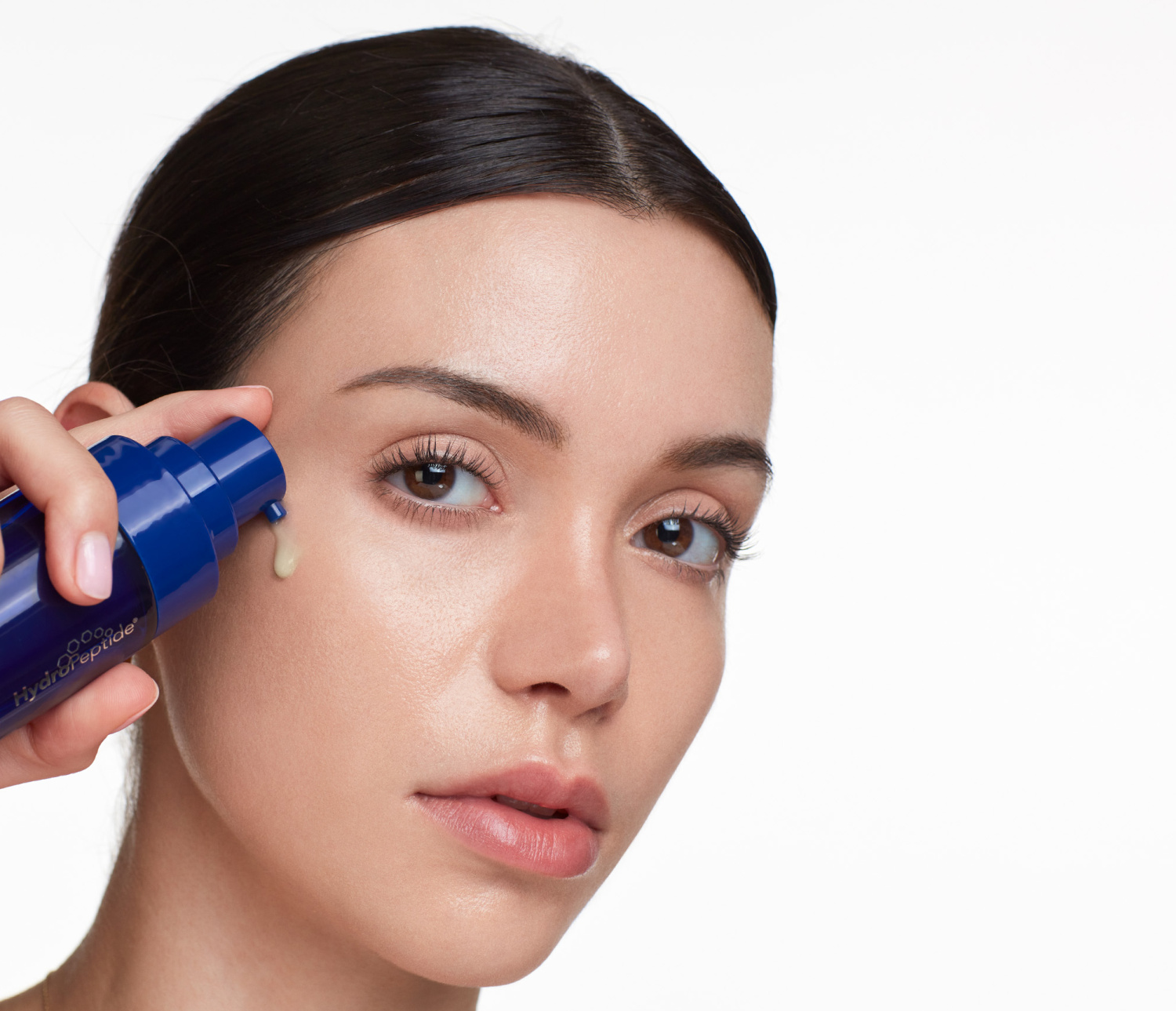 HYDROPEPTIDE POWER SERUM 
Pleťové anti age sérum na vrásky s vyhladzujúcim peptidom Syn Ake, kyselinou hyalúronovou a 13 peptidmi. Lifting a hydratácia pleti.