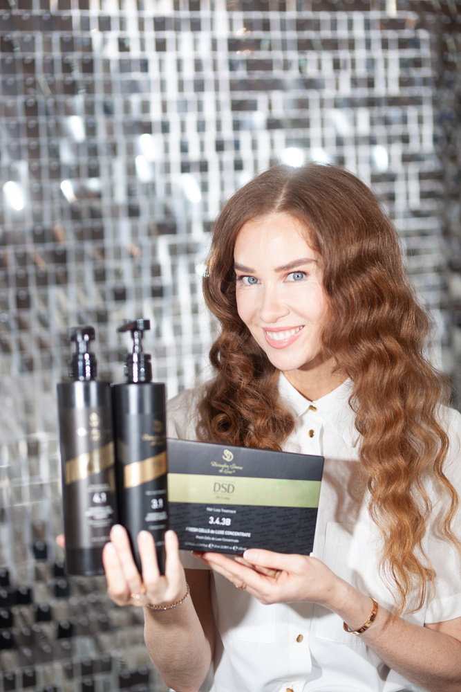 DSD DE LUXE TRIPLE ACTION CONDITIONER 
4.2L Kondicionér na vlasy s trojitým účinkom. Podpora rastu, štruktúry vlasu a pokožky hlavy.