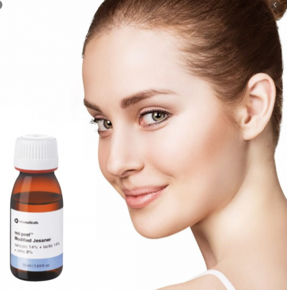 WEBINÁR MD:PEEL 2<br>MD:Cosmeceuticals 
Chemické peelingy a prax MD:Peel