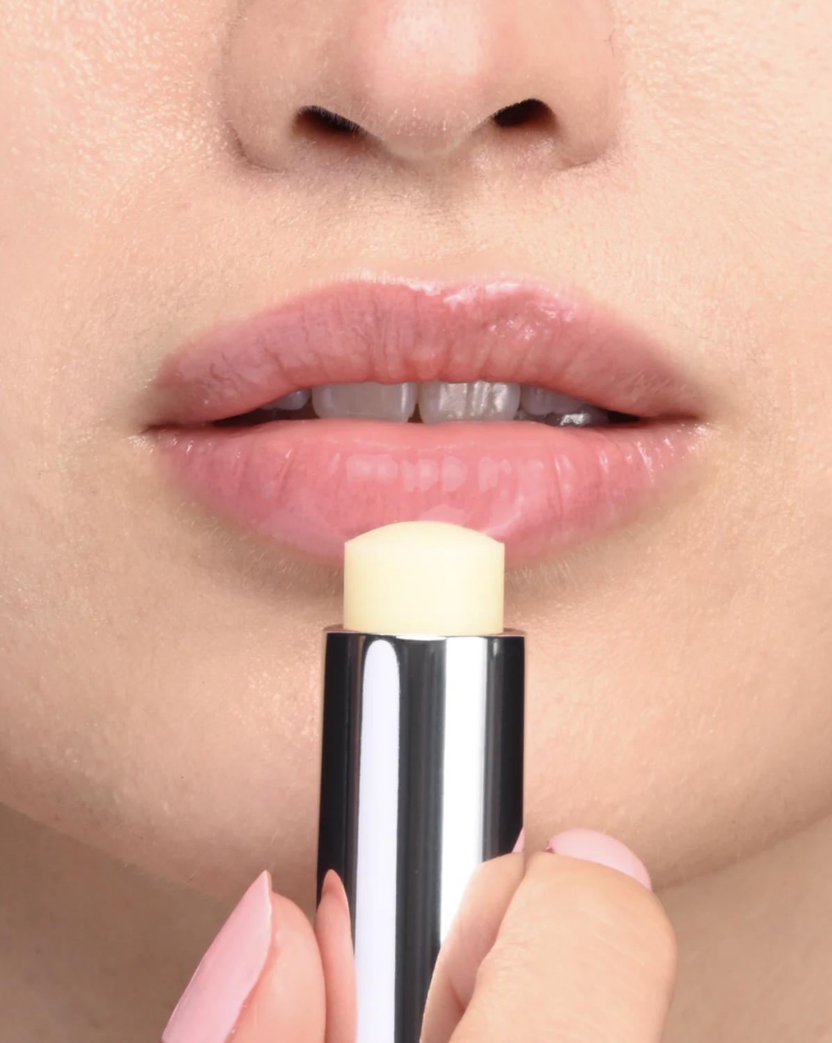 SKIN MINUTE LIP BALM SKISS MINUTE 
Balzam na pery s vitamínom E<br>Lesklý a zamatový balzam na pery