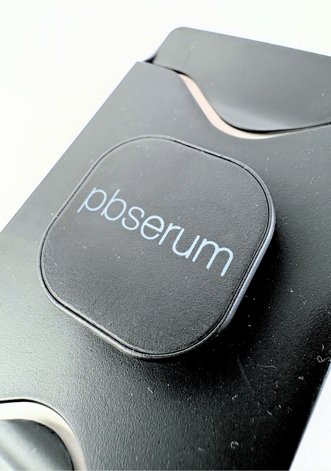PbSerum Puzdro na karty<br>PbSerum Card Holder