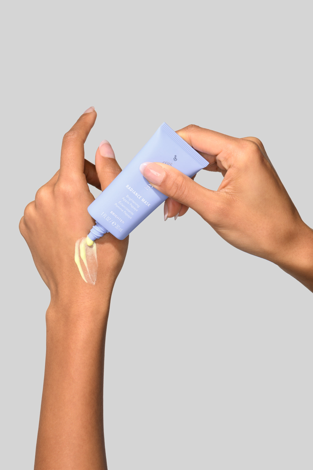 HYDROPEPTIDE RADIANCE MASK 
Pleťová maska na zosvetlenie, omladenie, depigmentáciu pleti s účinnosťou až na bunkovej úrovni DNA