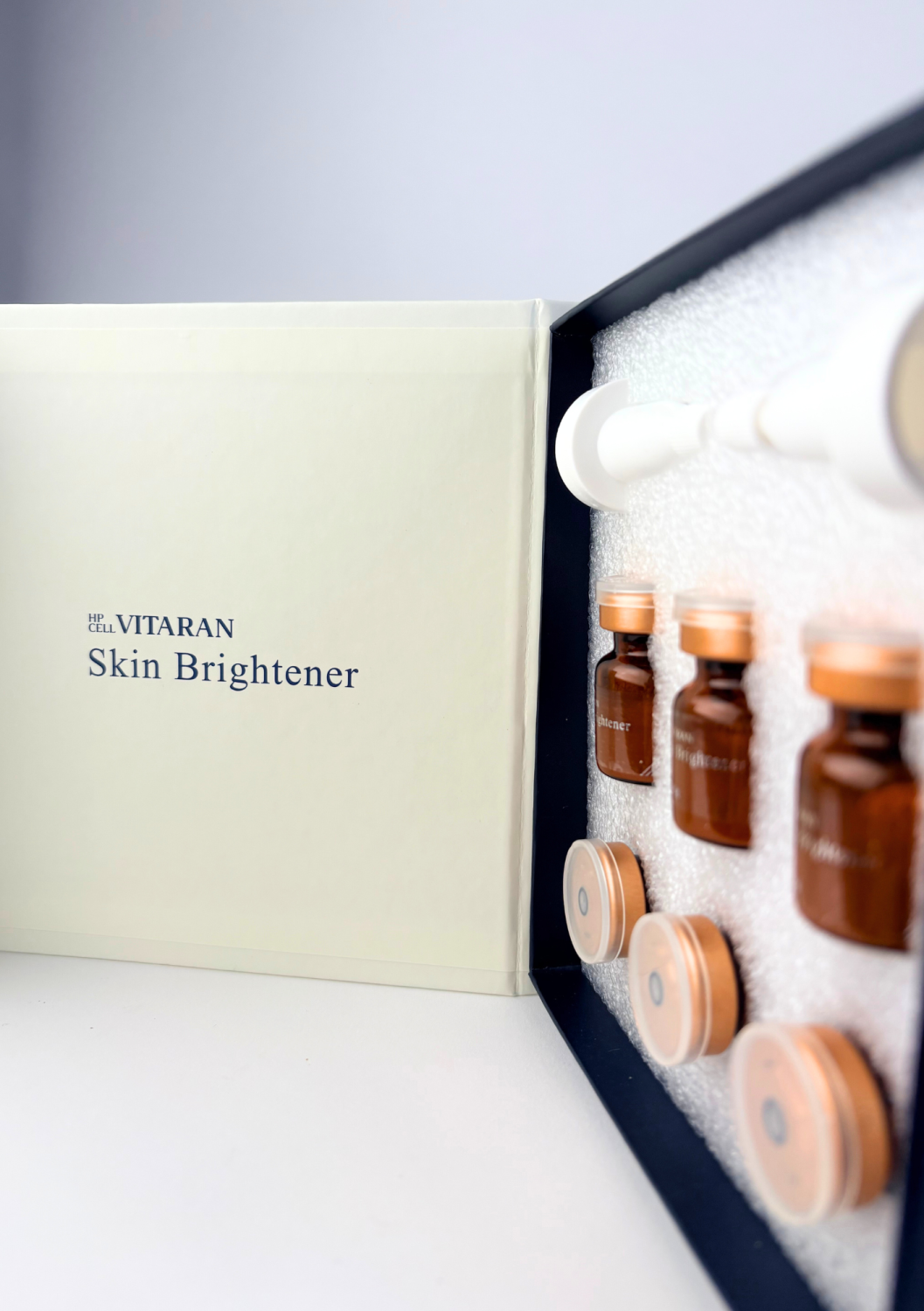 VITARAN PNDR BRIGHTENER MESOTHERAPY WITH SALMON-DERIVED POLYNUCLEOTIDES FOR SKIN REJUVENATION AND REGENERATION. 
Mezoterapia s polynukleotidmi - výťažky z DNA lososa pre omladenie pleti a riešenie problémov pleti, pigmentových škvŕn