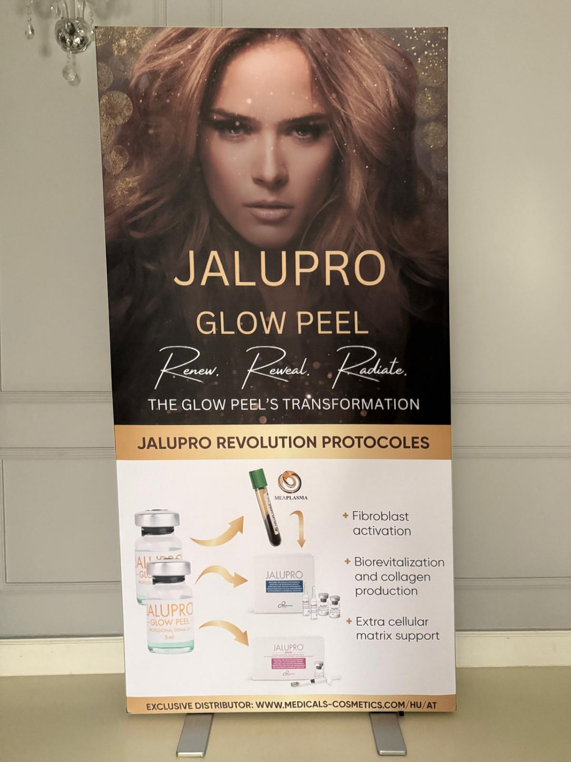 LED BANNER JALUPRO GLOW PEEL 
Svetelný banner Jalupro Glow Peel
