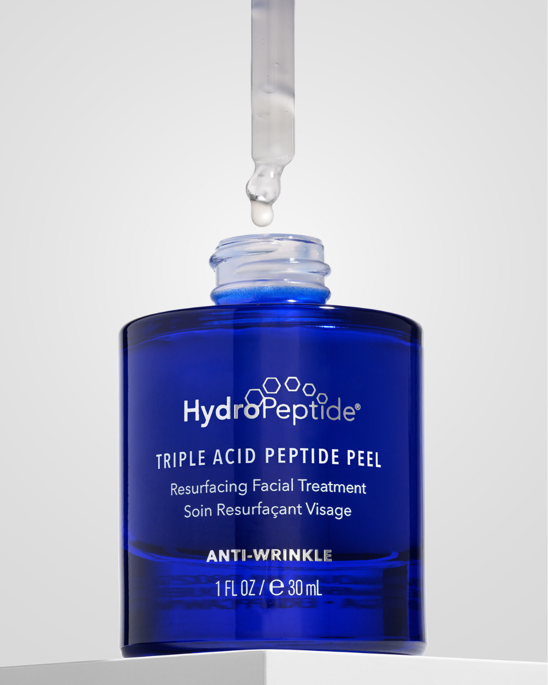 HYDROPEPTIDE TRIPLE ACID PEEL 
Pleťový peeling s tromi kyselinami pre omladenie pleti.