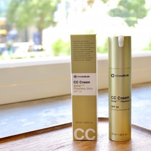 MD:CC Cream GlowBooster Flawless Skin SPF 30<br>Rozžiarujúci krém pre bezchybnú pleť so žiarivým efektom a s SPF 30
