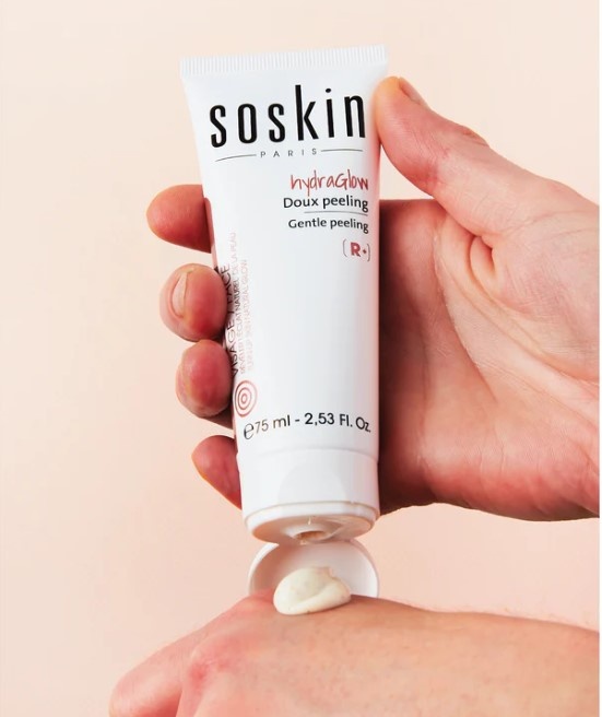 Pleťový peeling na získanie mladej pokožky 75 ml.<br>HydraGlow Gentle Peeling<br>EXP 06/25 Zľava 20%
