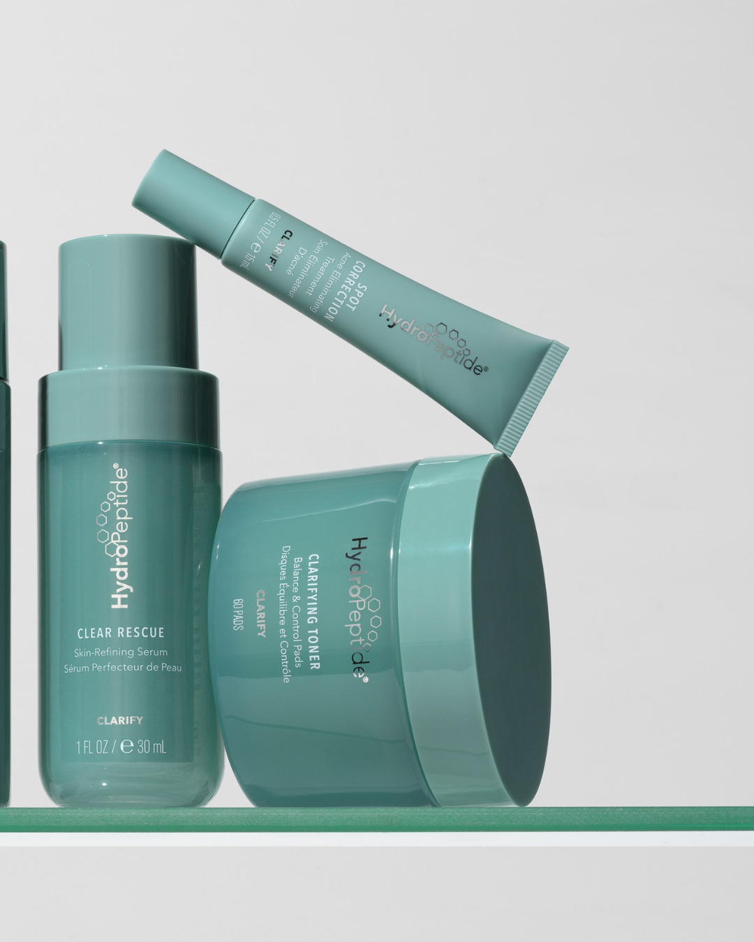 HYDROPEPTIDE CLARIFYING TONER 
Pleťový toner s rozjasňujúcim účinkom s kyselinou mliečnou a azeolovou s jemnou exfoliáciou.