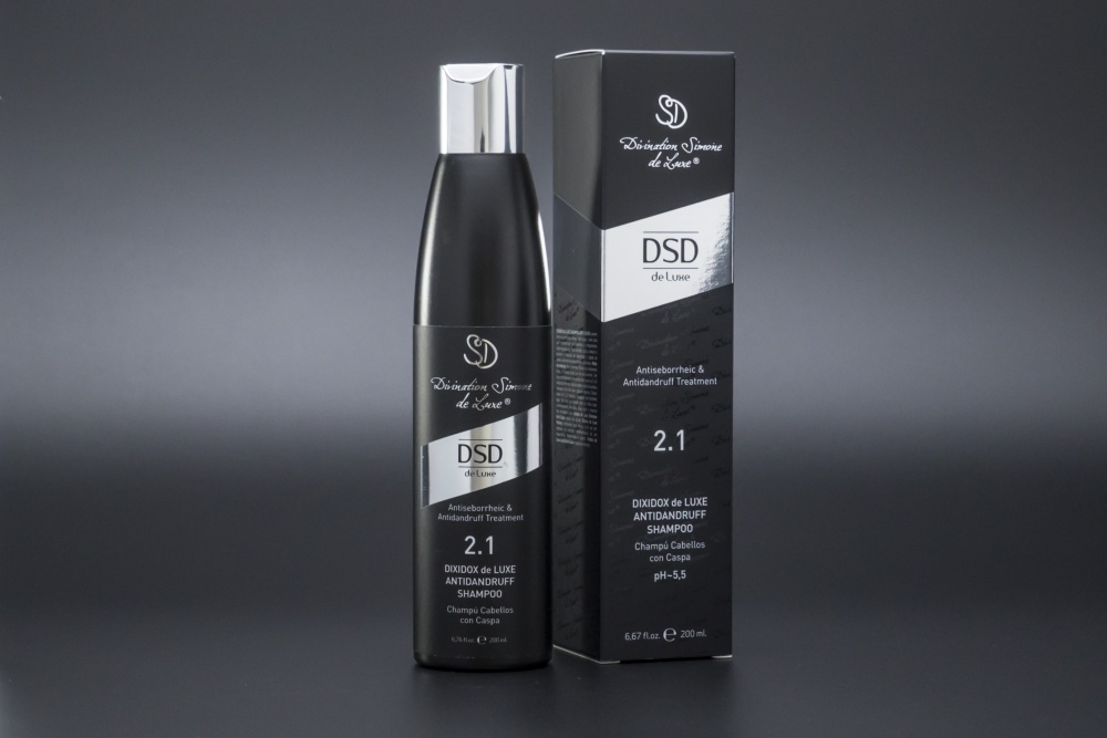 DSD SIMONE DE LUXE ANTIDANDRUFF SHAMPOO 
2.1 Šampón proti lupinám a vypadávaniu so stimuláciou rastu vlasov