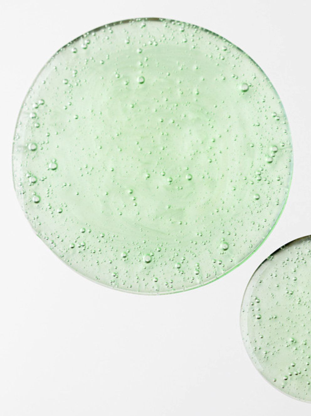 DSD SIMONE DE LUXE ANTIDANDRUFF SHAMPOO 
2.1 Šampón proti lupinám a vypadávaniu so stimuláciou rastu vlasov