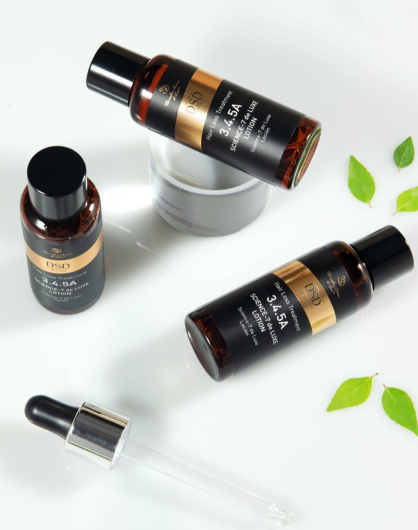 DSD SIMONE DE LUXE SCIENCE-7 DE LUXE ESSENTIAL OILS 
3.4.5B  Vlasové hnojivo pri vypadávaní vlasov. Zmes esenciálnych a základných olejov určená na reguláciu mastnej pokožky hlavy, kontrolu lupín a podporu rastu vlasov.