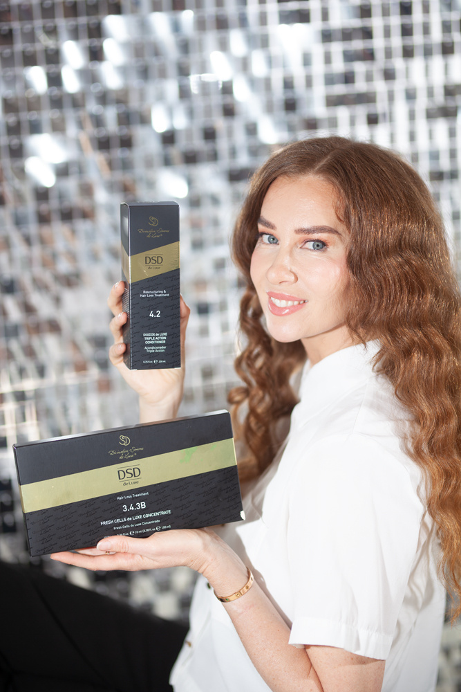 DSD DE LUXE TRIPLE ACTION CONDITIONER 
4.2 Kondicionér na vlasy s trojitým účinkom. Vhodný pre poškodené a lámavé vlasy.