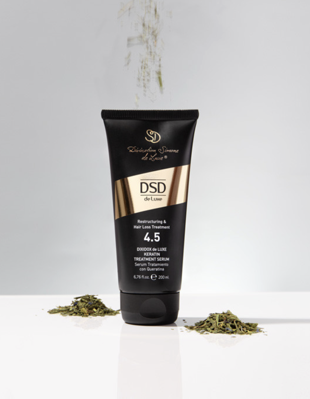 DSD LUXE KERATIN TREATMENT SERUM 
DSD 4.5 Vlasové sérum s keratínom pre vyhladenie vlasu. Hĺbková hydratácia vlasov.