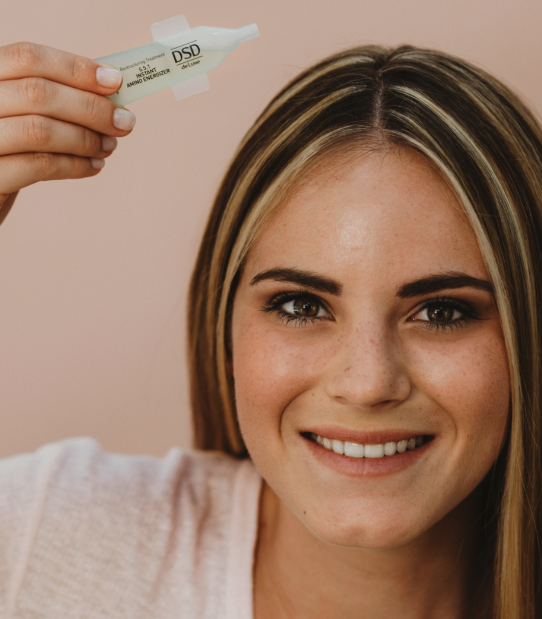 DSD SIMONE DE LUXE INSTANT AMINO ENERGIZER DE LUXE LOTION 
5.5.1  Posilňujúce a regeneračné sérum na vlasy. Vlasové hnojivo a ochrana pre poškodené vlasy.