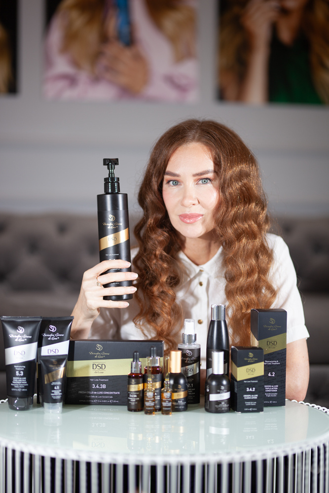 DSD SIMONE DE LUXE BTX LIKE HAIR THERAPY 
5.2.1 Hydratačný ochranný sprej pred fúkaním a žehlením.