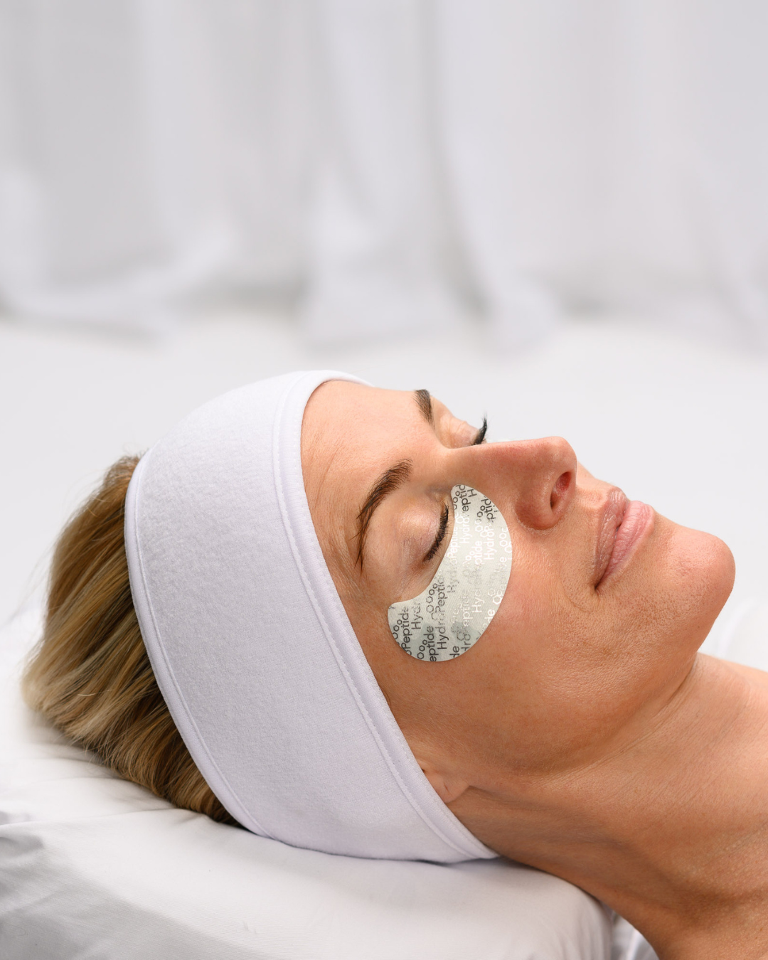 HYDROPEPTIDE POLYPEPTIDE EYE COLLAGEL + 
Kolagénová a hydratačná očná maska s účinnosťou až na bunkovej úrovni DNA