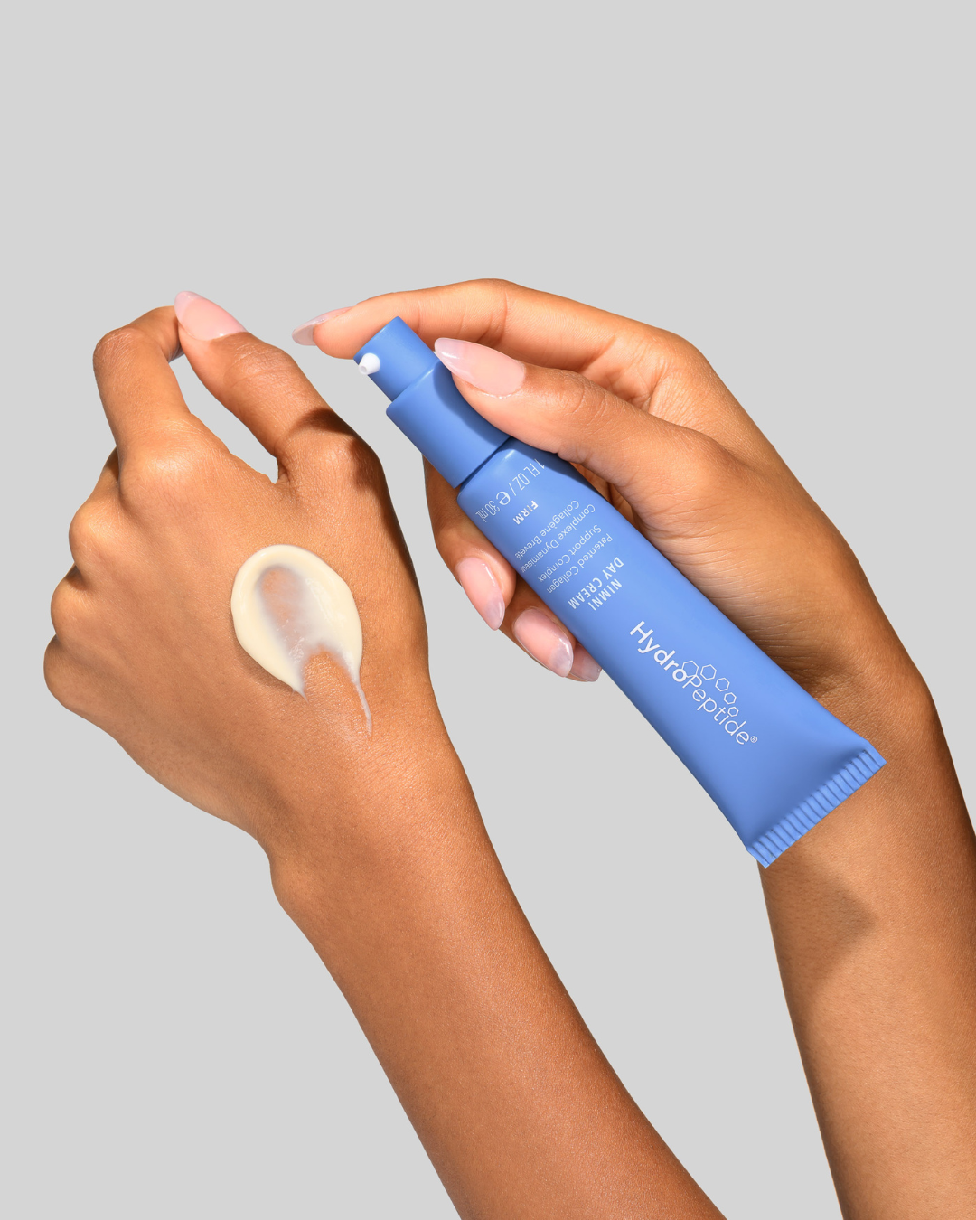 HYDROPEPTIDE NIMNI DAY CREAM 
Denný krém s retinolovým patentom Nimni pre tvorbu kolagénu.